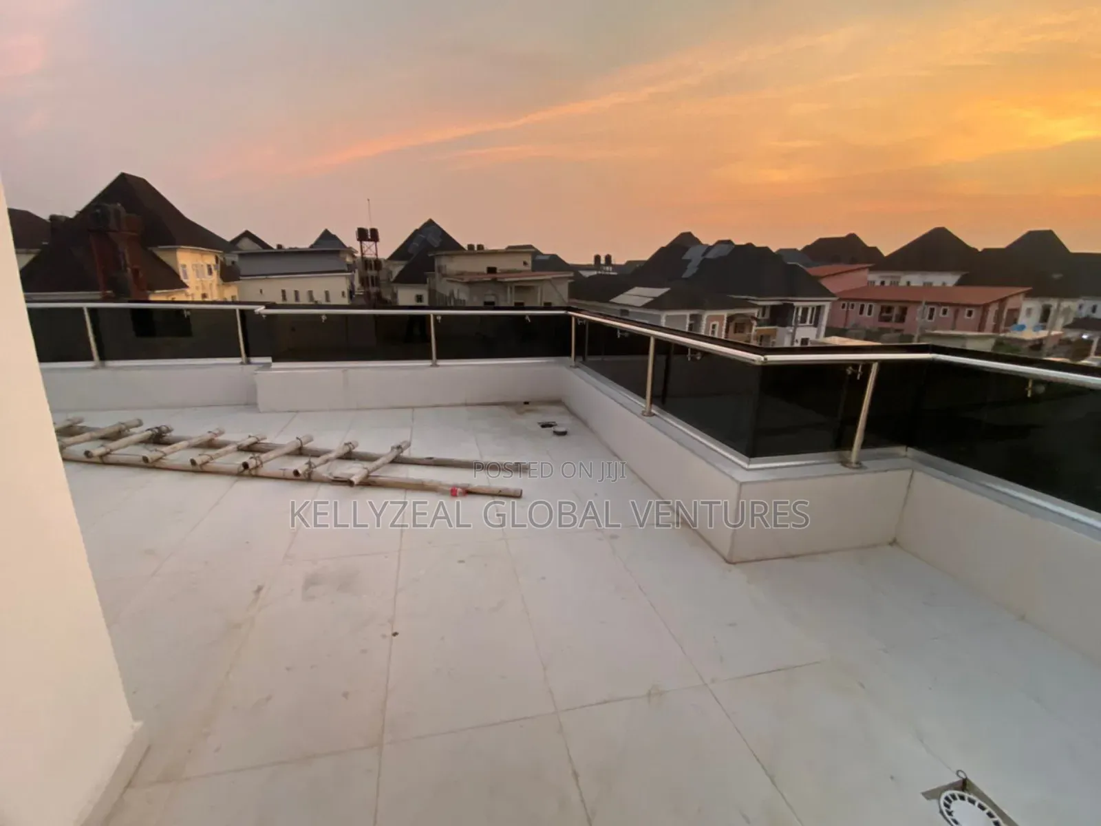4bdrm Townhouse/Terrace in Greenfield Estate for sale in Ago Palace
