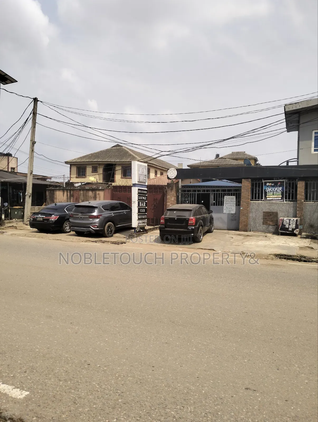 Executive Hotel With Lounge Bar Along Governor's Road Ikotun Lagos in Iseri Olofin