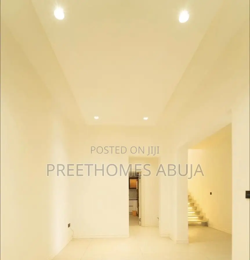 7bdrm Townhouse/Terrace in Asokoro for sale in Asokoro