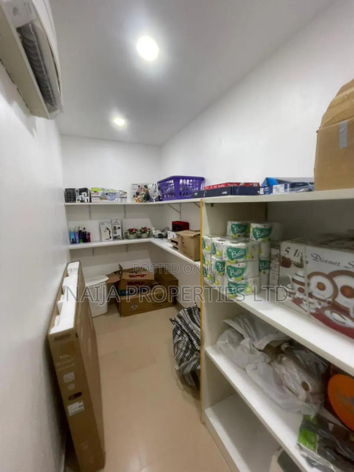 Furnished 3bdrm Apartment in Turnbull Rd, Ikoyi for rent in Ikoyi