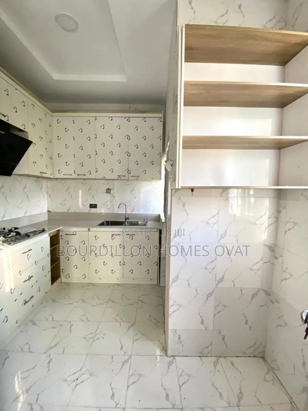 2bdrm Apartment in Ikate Lekki Lagos for sale in Ikate