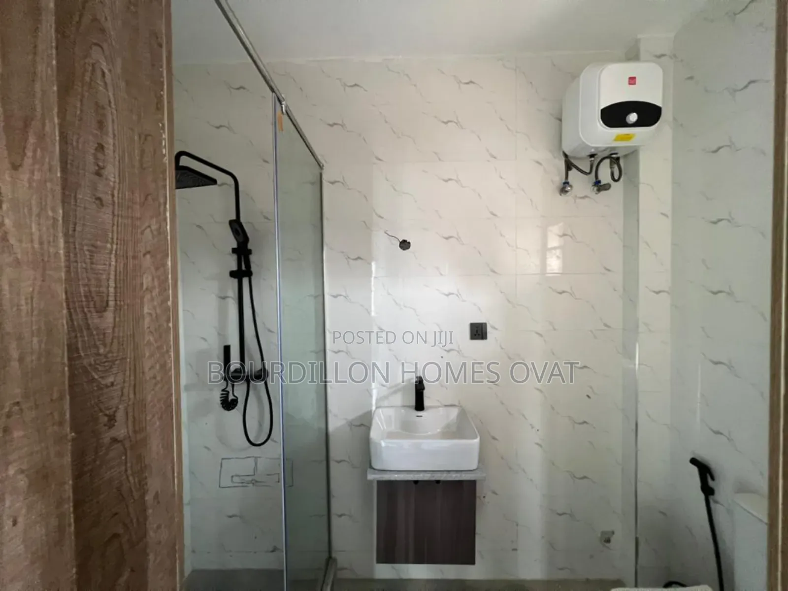 3 Bedrooms Apartments in Ikate