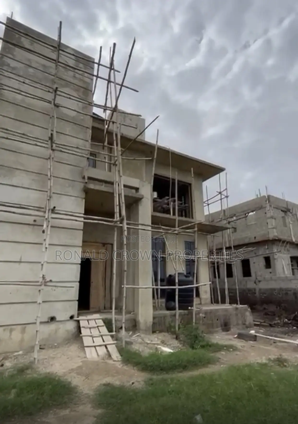 6bdrm Duplex in Festac for sale in Festac