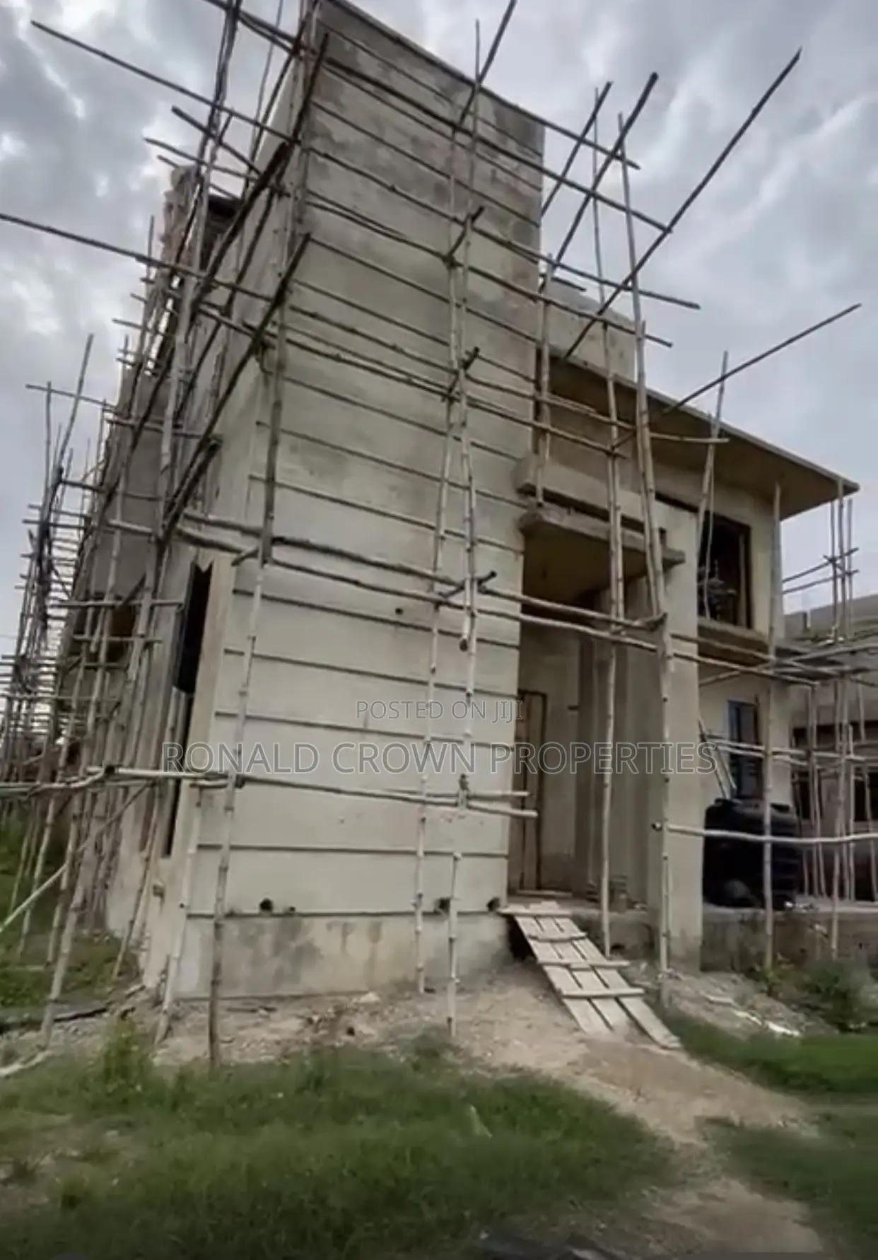6bdrm Duplex in Festac for sale in Festac