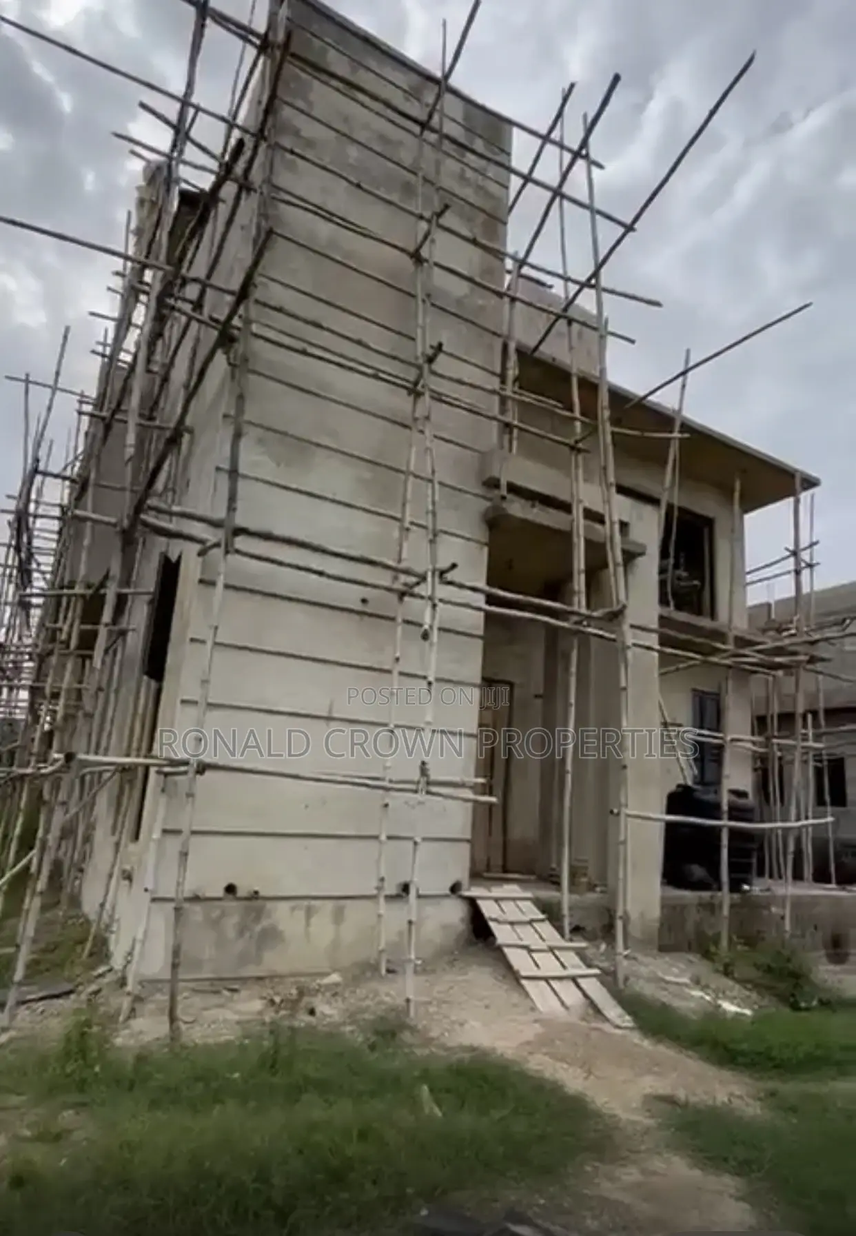6bdrm Duplex in Festac for sale in Festac
