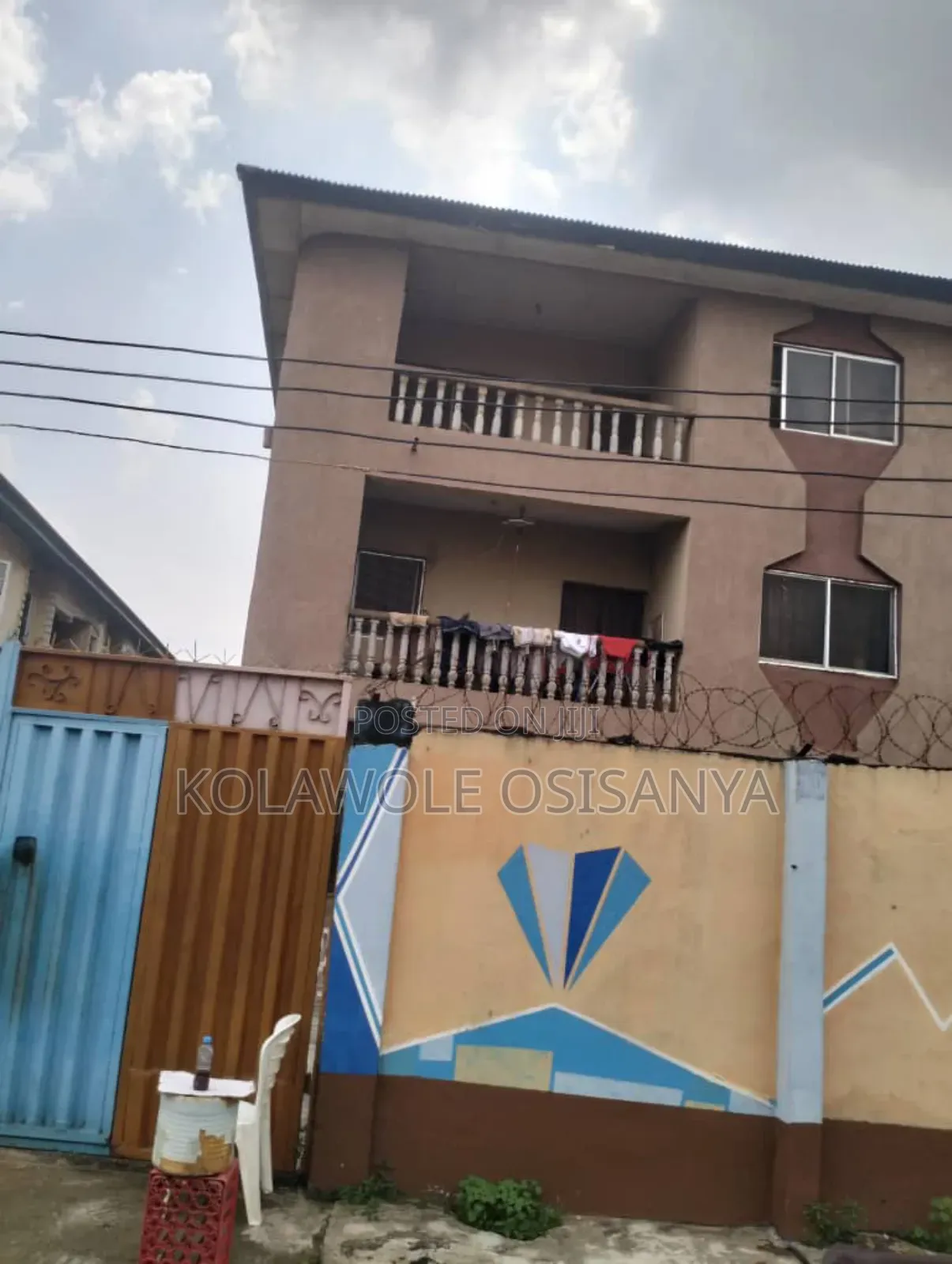 2bdrm Block of Flats in Iseri Olofin for sale in Iseri Olofin