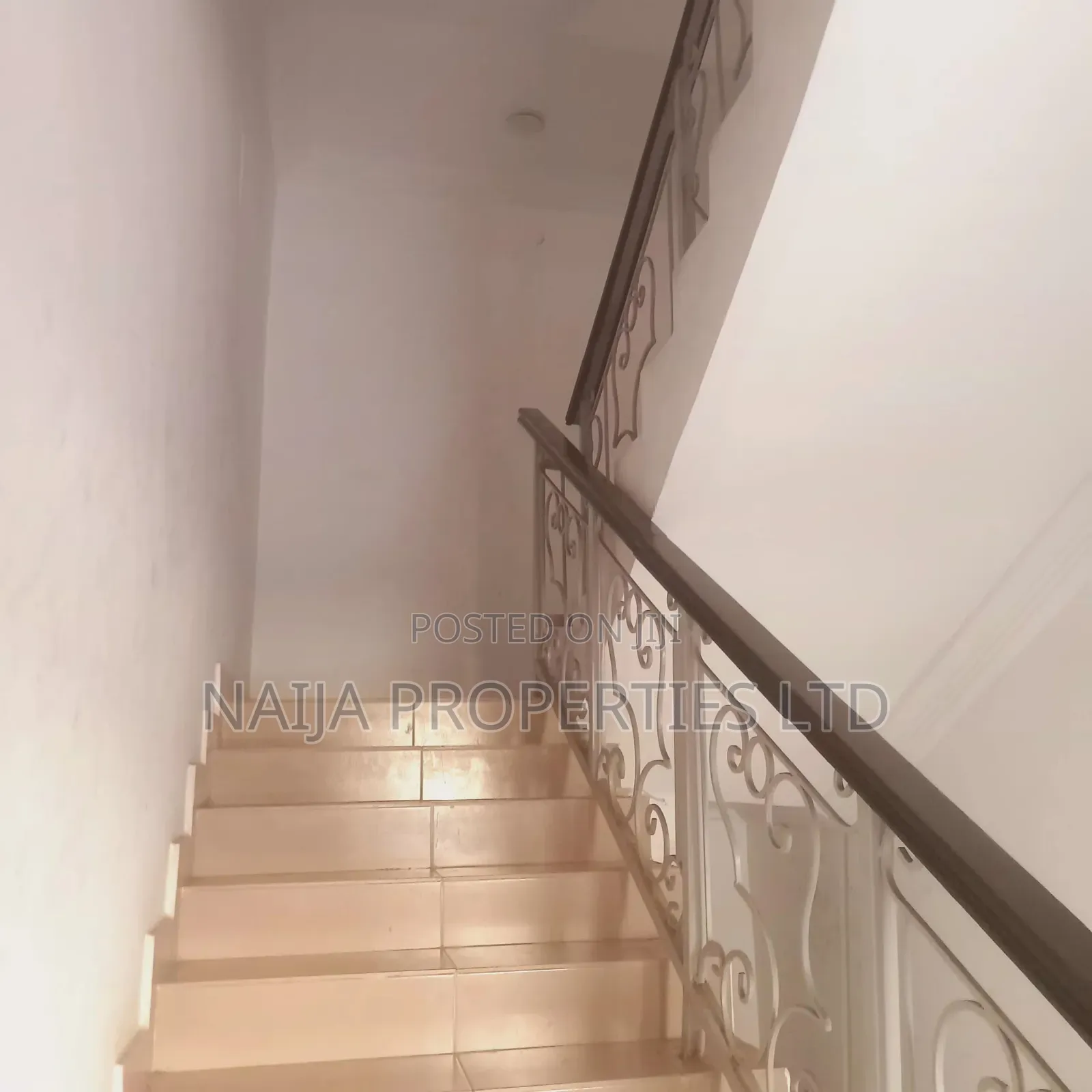 3bdrm Apartment in Agungi, Lekki for rent in Lekki