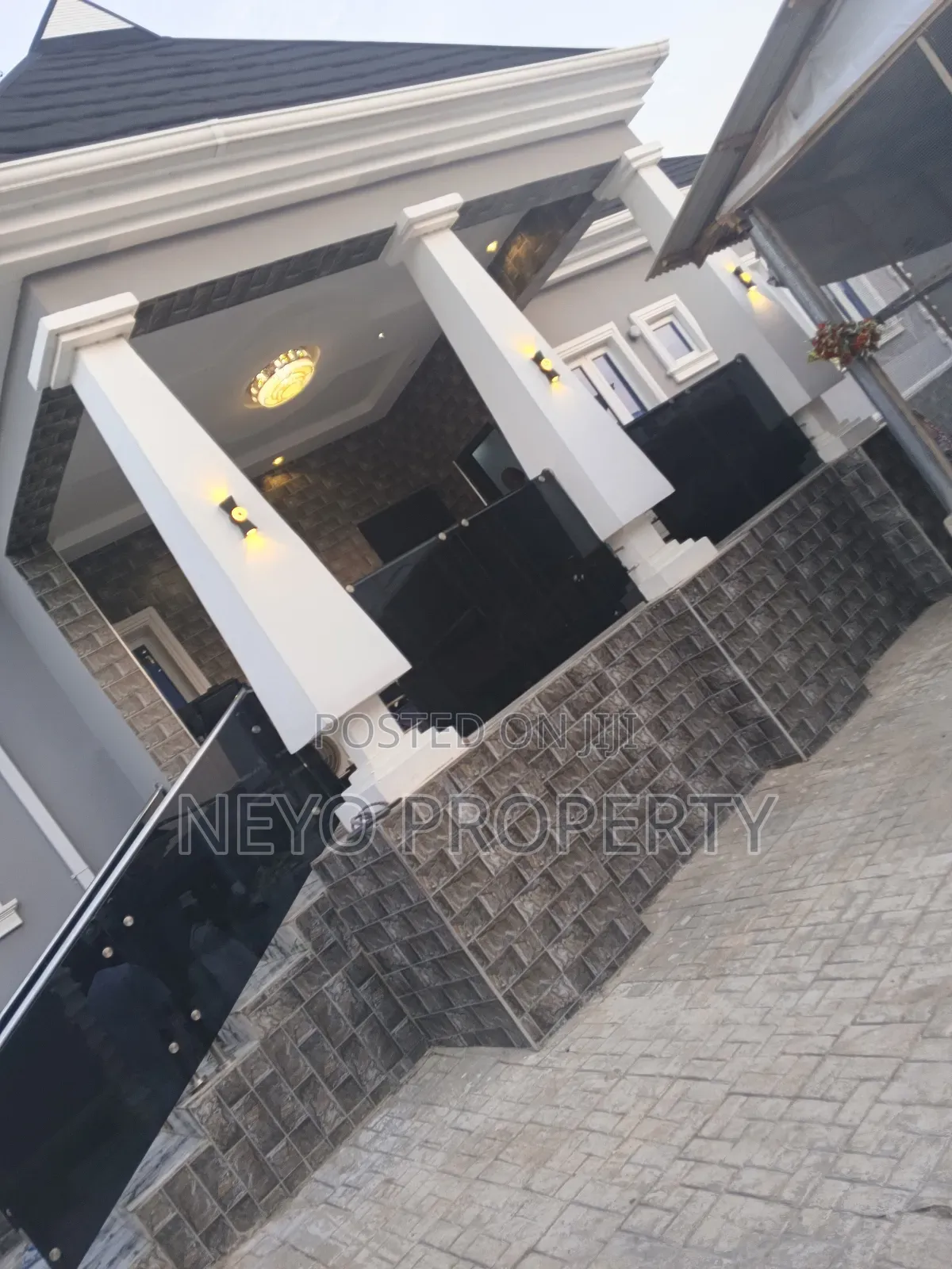 Furnished 4bdrm Bungalow in Pz Estate Giniti for sale in Ijede / Ikorodu