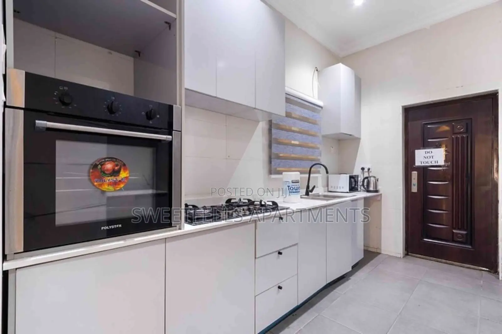 Luxurious And Cozy 3 Bedroom Apartment With Pool And Snooker Board in Lekki Expressway