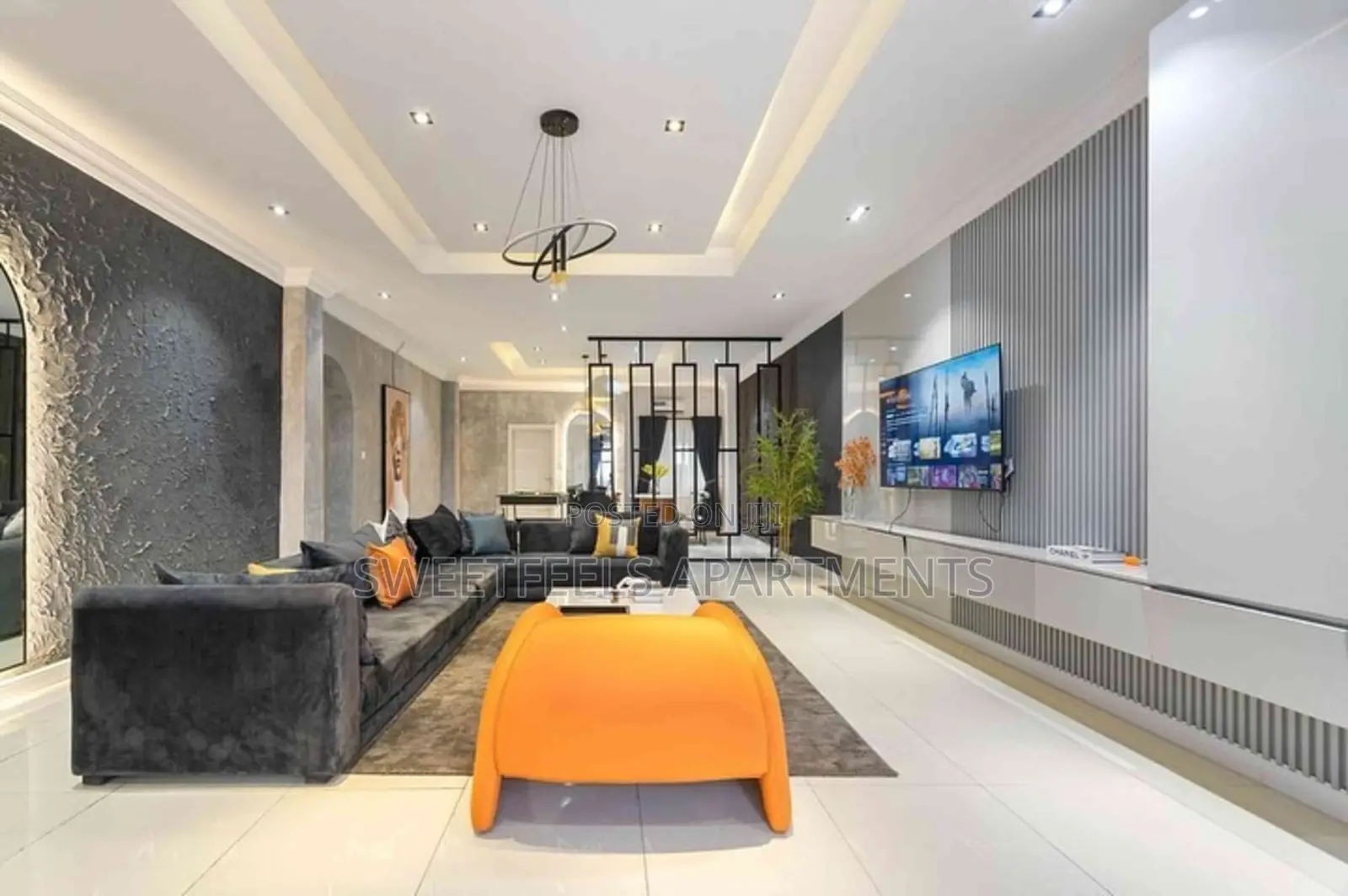 Luxurious And Cozy 3 Bedroom Apartment With Pool And Snooker Board in Lekki Expressway