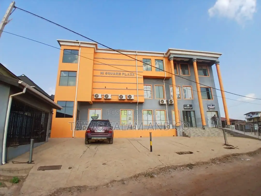 3 Floor Commercial Building in Iwo Road
