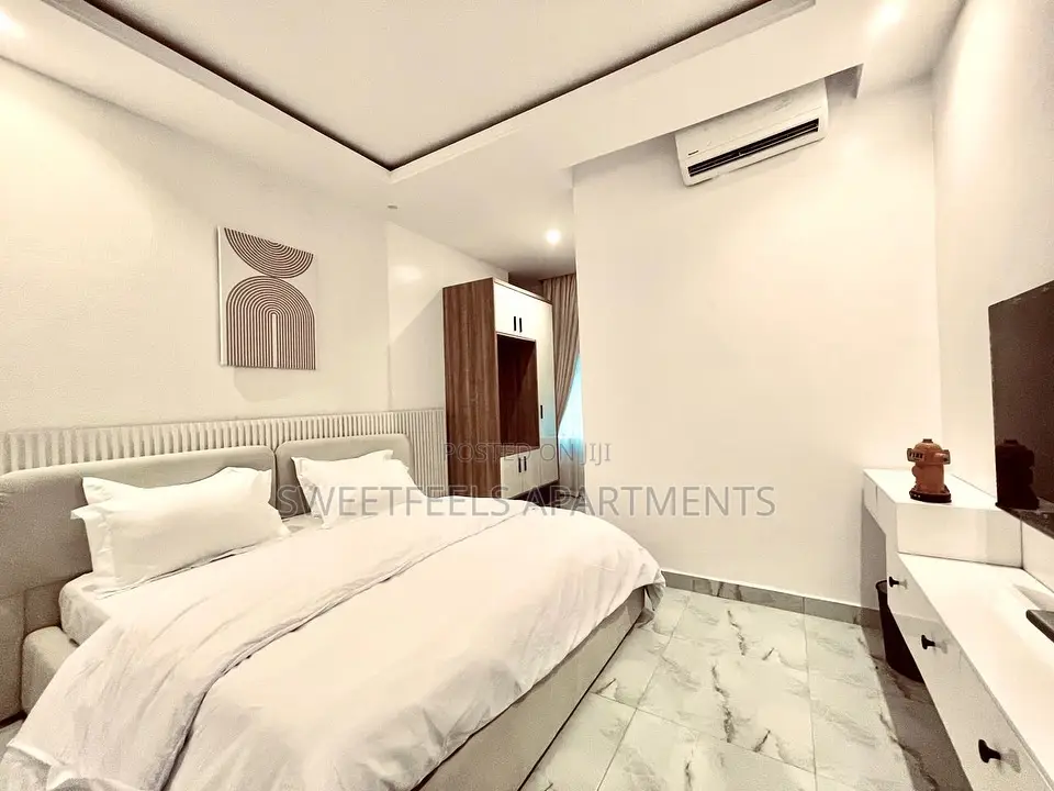 2 Bedroom Maisonette With Ps5 And Swimming Pool in Lekki Phase 1