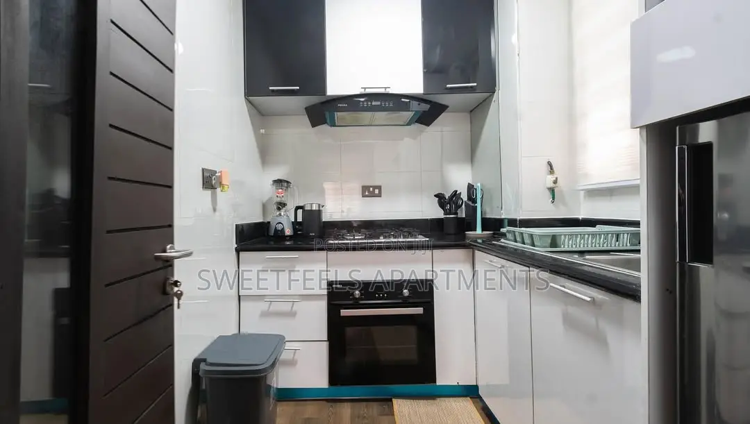 Clover Spacious 1 Bedroom Apartment With Top Notch Amenities in Lekki Phase 1