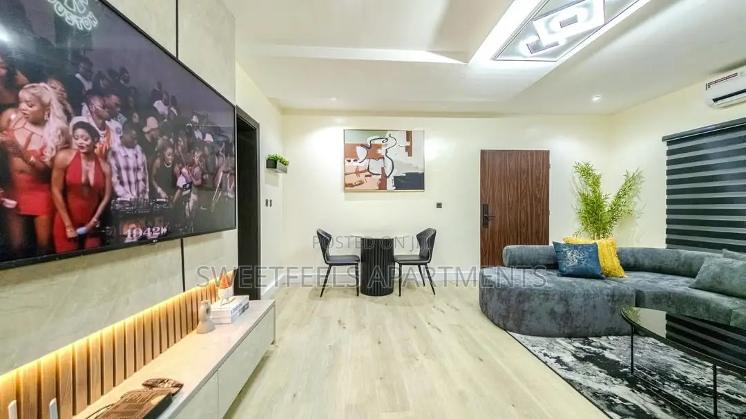 Clover Spacious 1 Bedroom Apartment With Top Notch Amenities in Lekki Phase 1