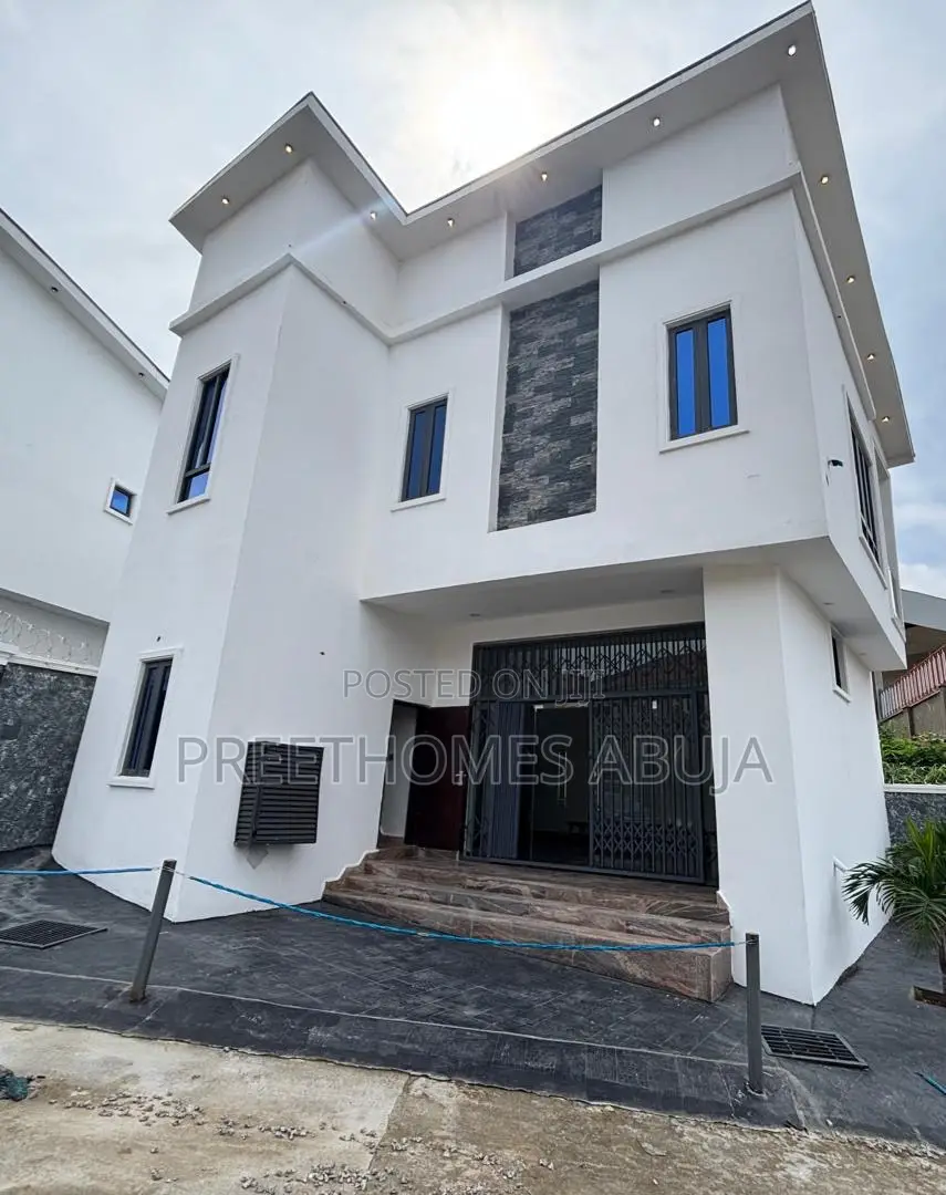 Store Space and Office for Sale in Asokoro