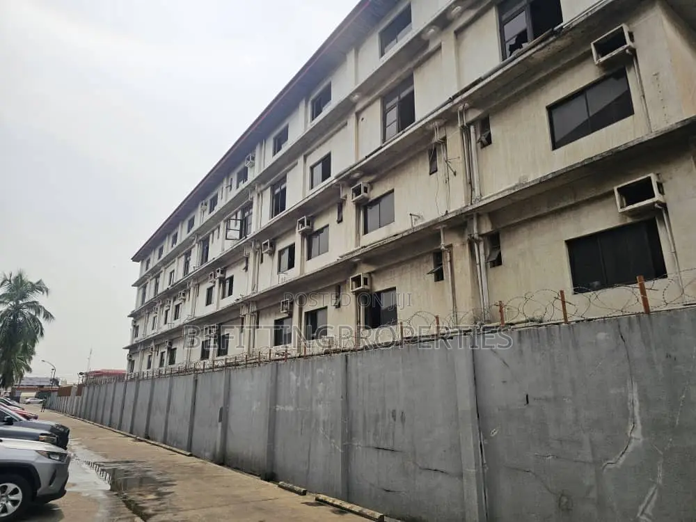 Well-Located 3,000 SQM Office Building in Ikeja