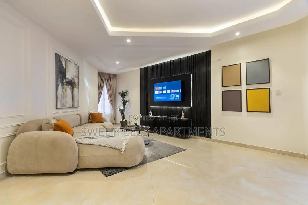 Spacious 1 Bedroom Apartment With Top Notch Amenities in Lekki Phase 1