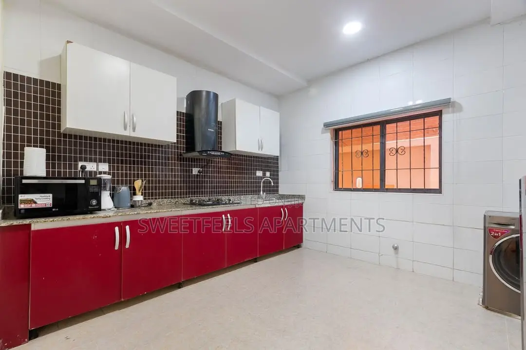 Spacious 1 Bedroom Apartment With Top Notch Amenities in Lekki Phase 1