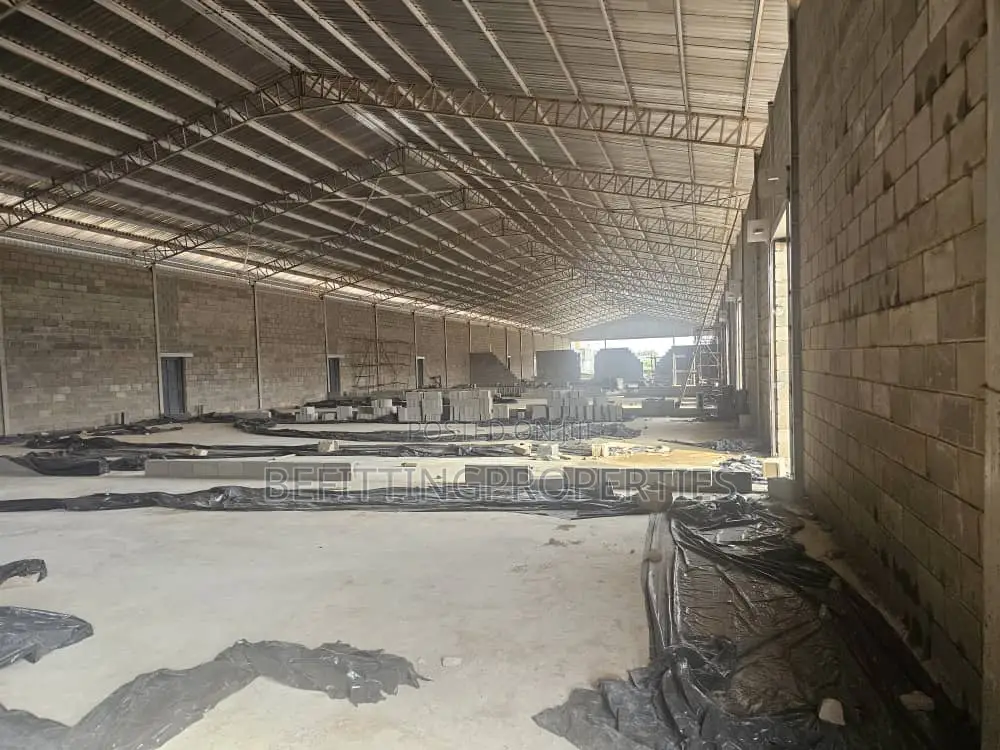 Well-Positioned 2,378 SQM Open-Floor Office Space Warehouse in Ikeja