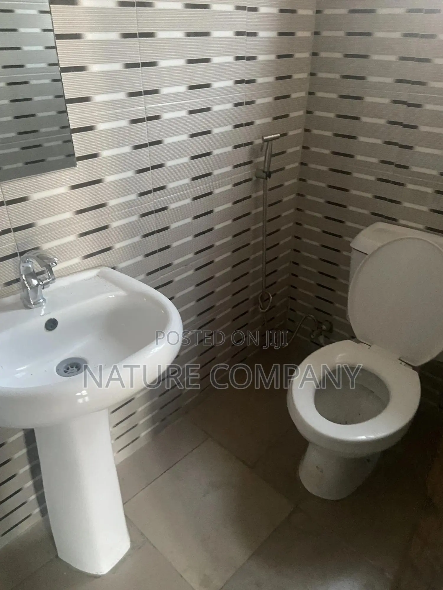 2bdrm Block of Flats in Omole Phase 2 for rent in Omole Phase 2