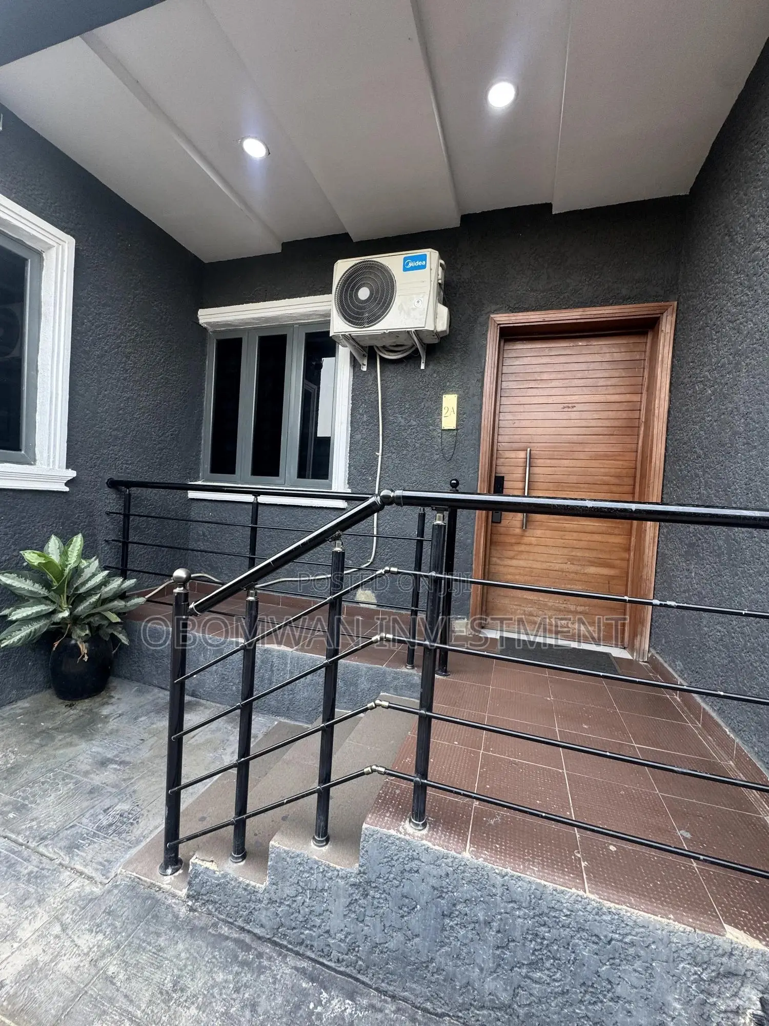 Spacious 1 Bedroom Shortlet Apartment With 24/7 Light N Snooker Board in Abraham Adesanya Estate