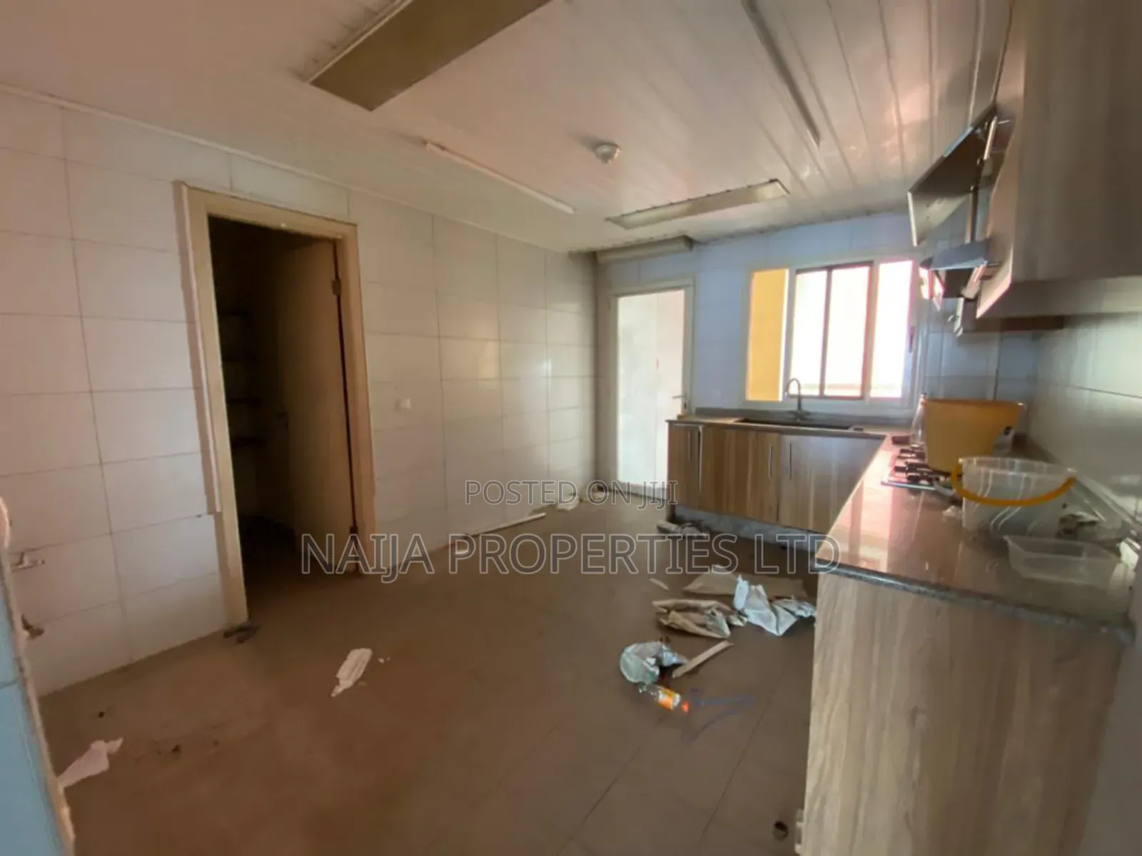 3bdrm Apartment in Bella Vista, Lekki for rent in Lekki
