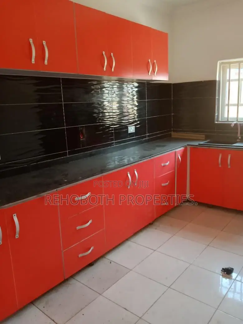 3bdrm Bungalow in Idi Ahun, Akala Express for rent in Akala Express