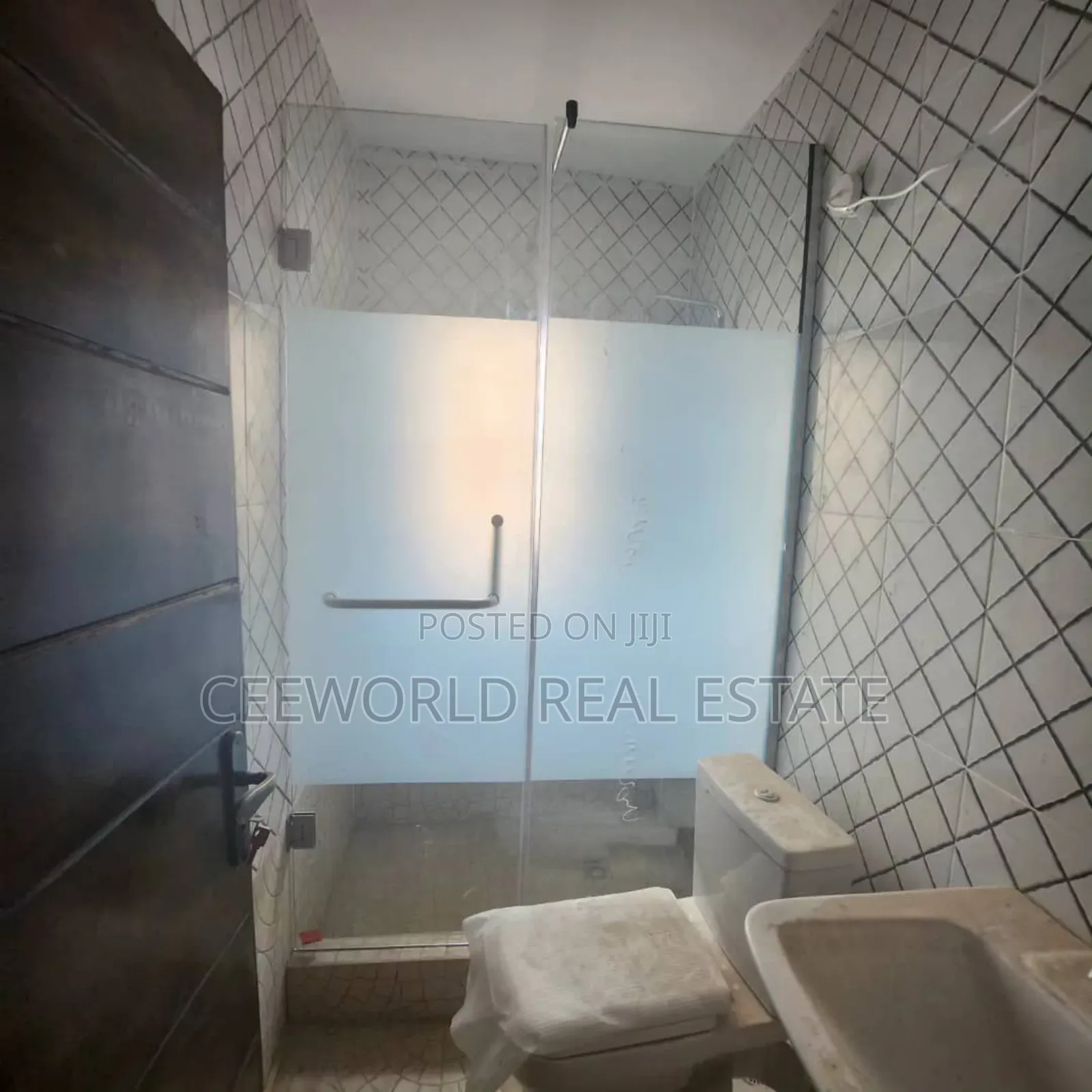 2bdrm Duplex in Kolapo Ishola Gra, Akobo for rent in Akobo