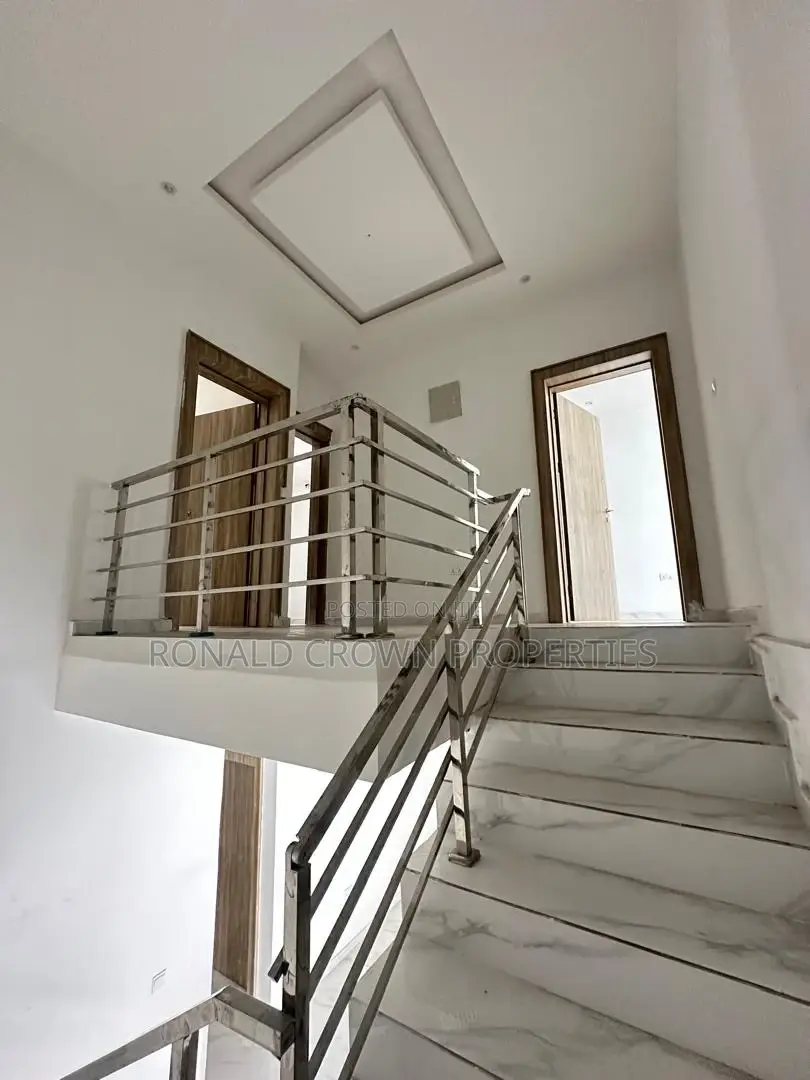4bdrm Duplex in Abraham Adesanya Estate for sale in Abraham Adesanya Estate