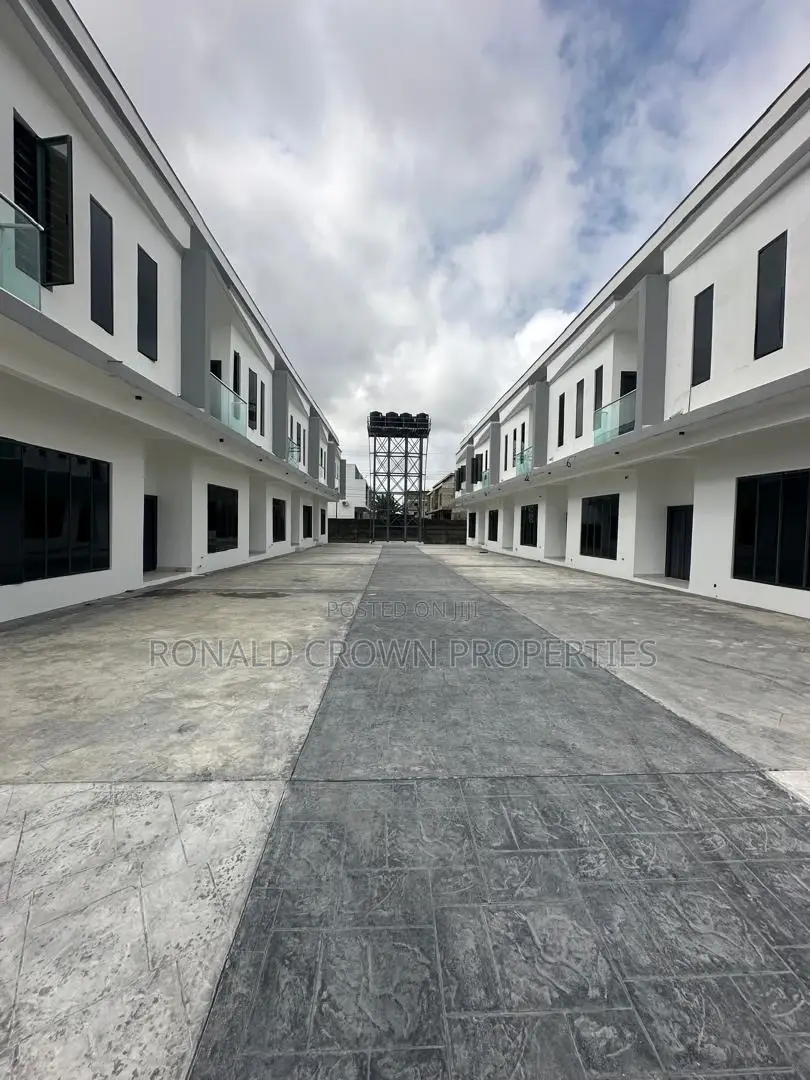 4bdrm Duplex in Abraham Adesanya Estate for sale in Abraham Adesanya Estate