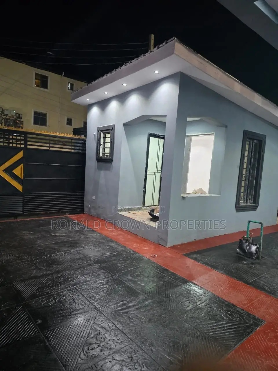 5bdrm Duplex in Ajao Estate for sale in Ajao Estate