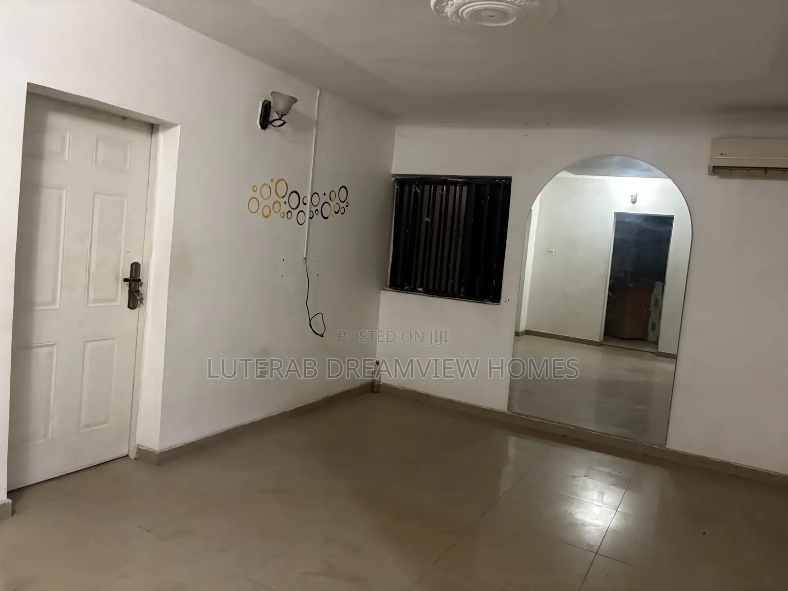 1bdrm Block of Flats in Wuse 2 for rent in Wuse 2