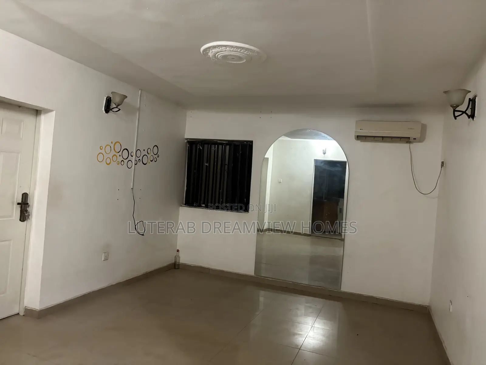 1bdrm Block of Flats in Wuse 2 for rent in Wuse 2