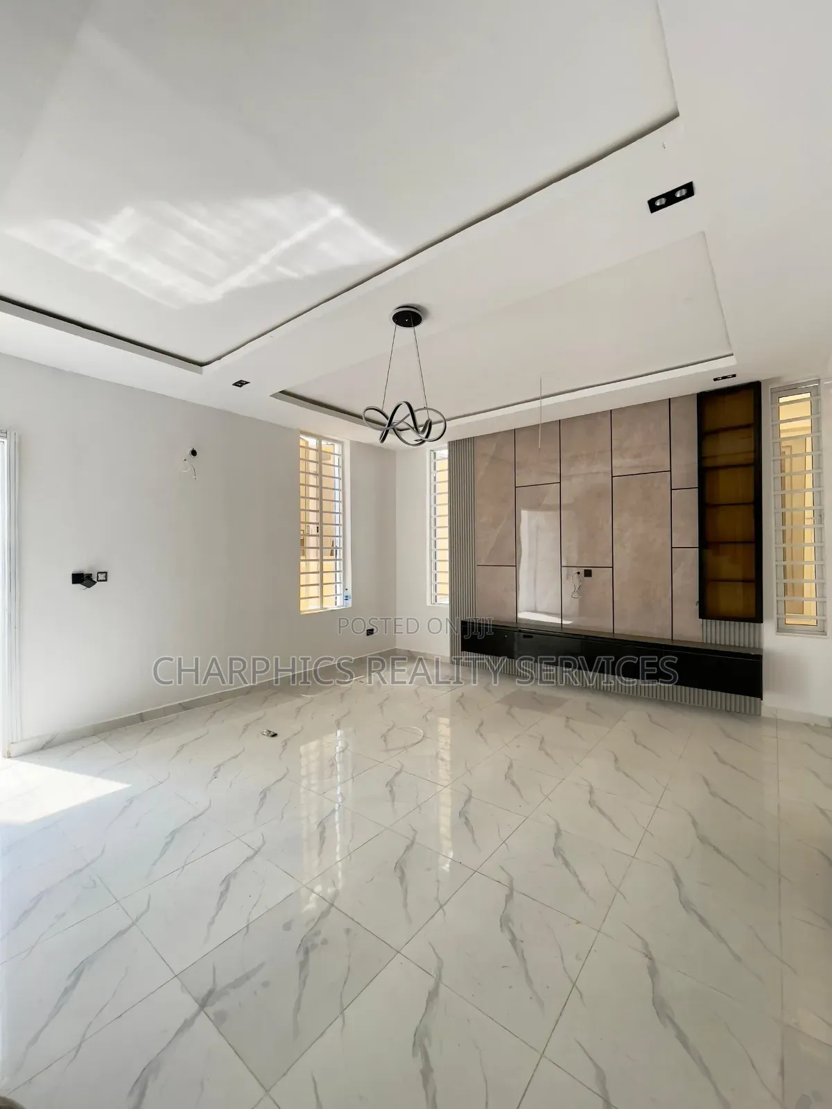 4bdrm Duplex in Ikota for sale in Ikota