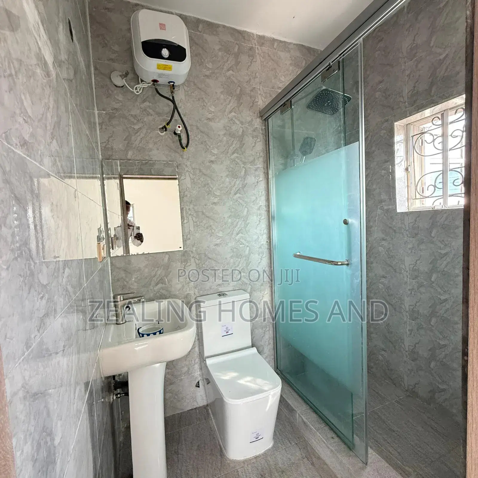 4bdrm Duplex in Eleseken Bus Stop, for sale in Bogije