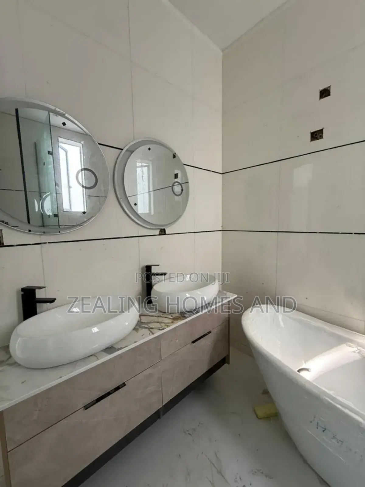 5bdrm Duplex in Ajah Estate for sale in Ajah