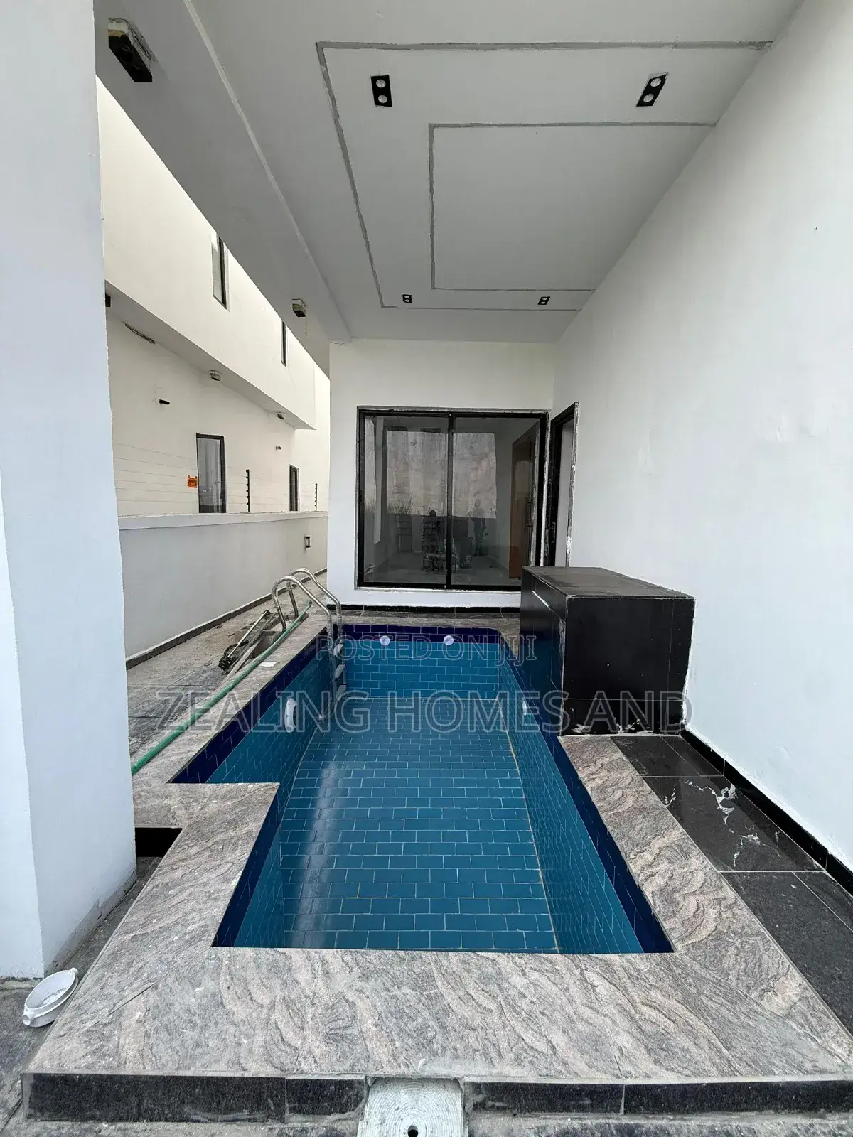 5bdrm Duplex in Ajah Estate for sale in Ajah