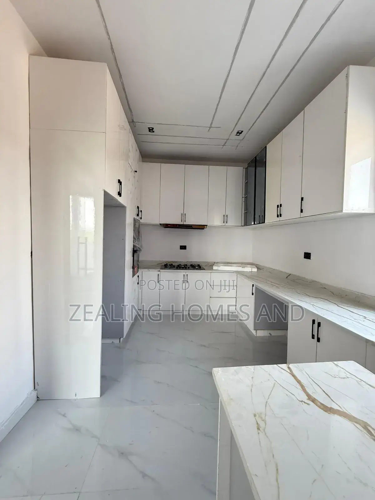 5bdrm Duplex in Ajah Estate for sale in Ajah