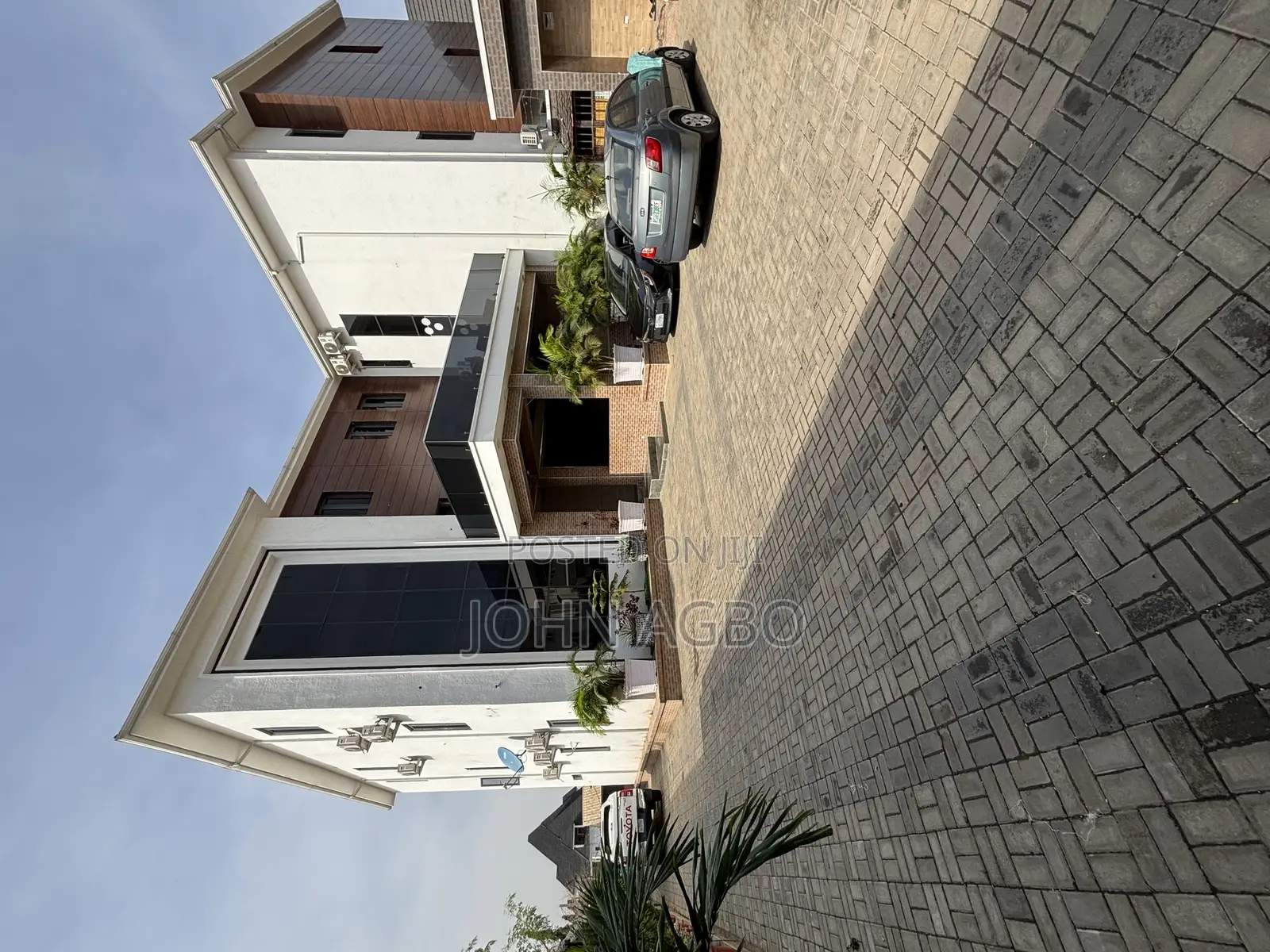 Furnished 6bdrm Apartment in Bunkoro for sale in Bunkoro