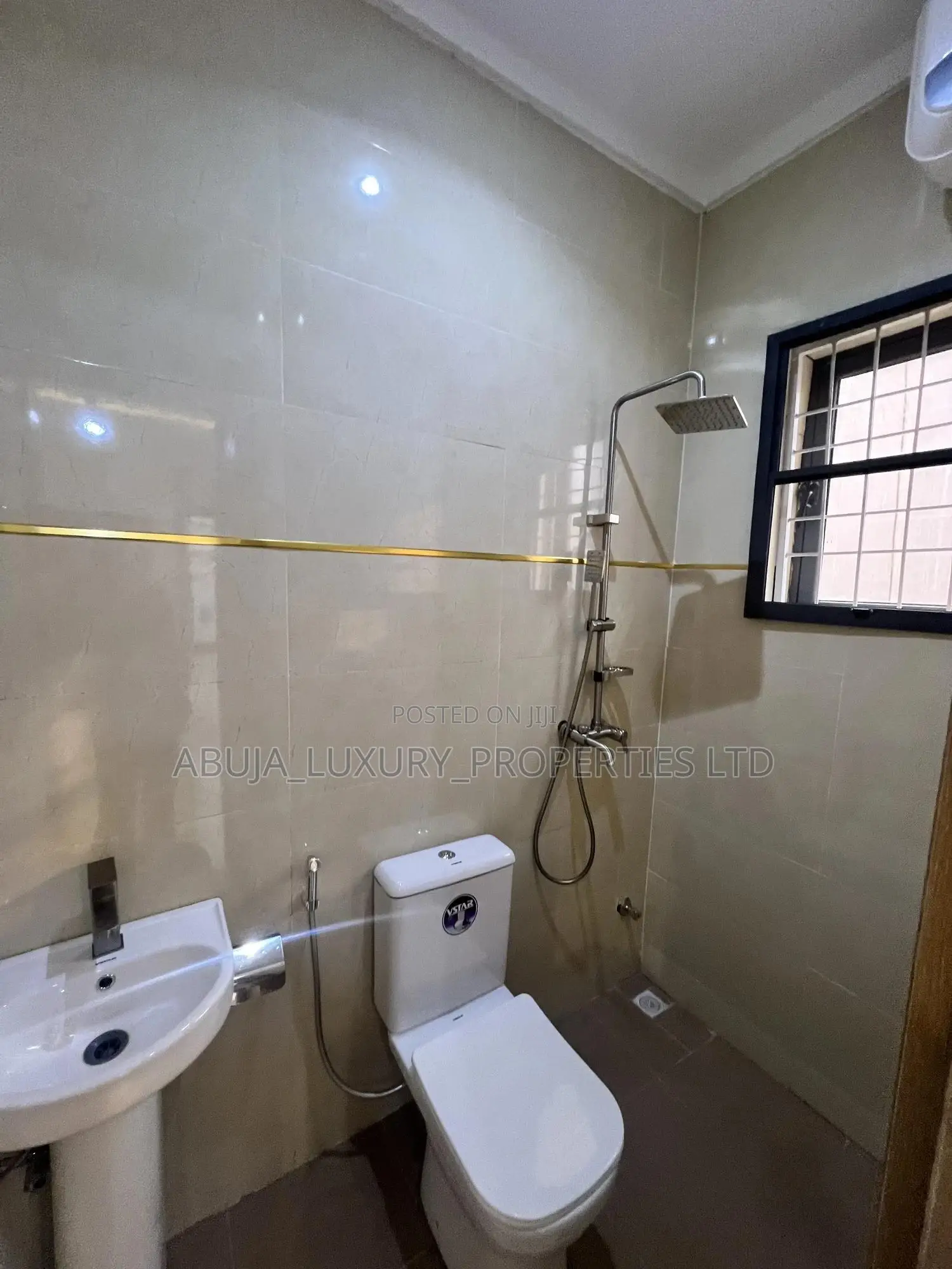 2bdrm Block of Flats in Paradise 2 Near, Life Camp for rent in Life Camp