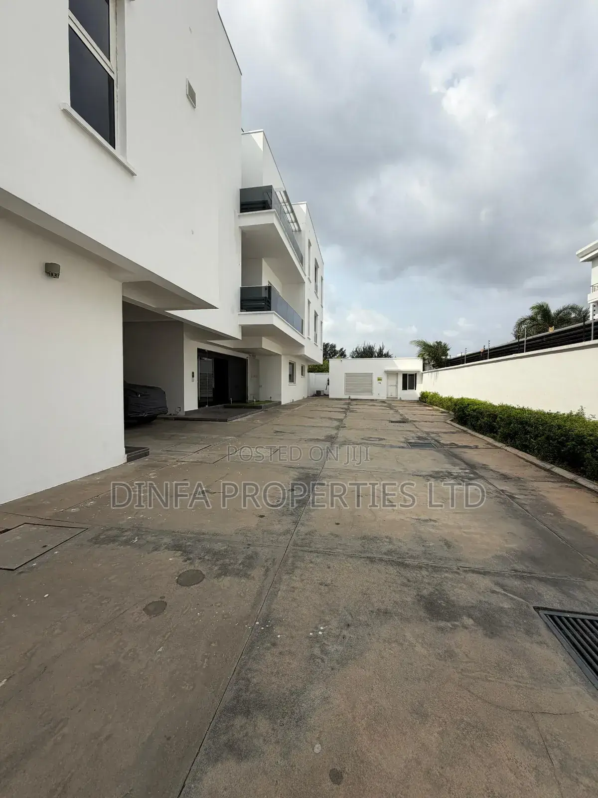 3bdrm Apartment in Banana Island for rent in Banana Island