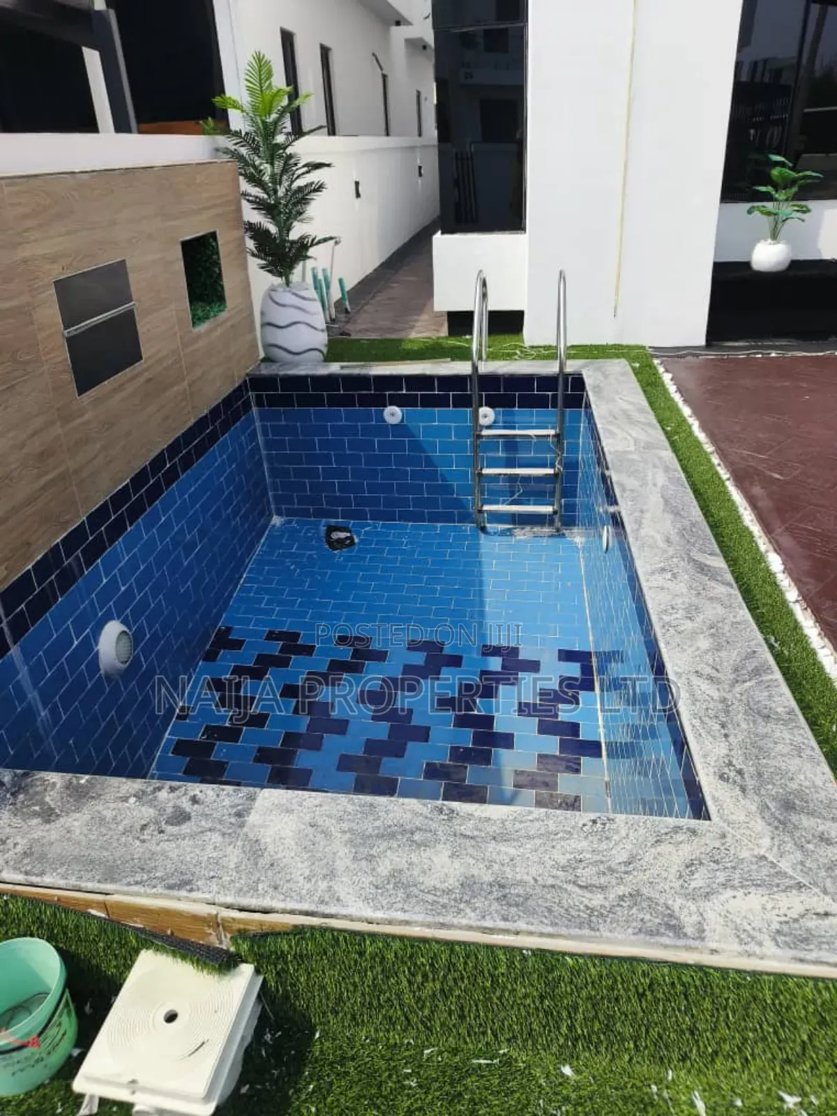 5bdrm Duplex in Chevron Tollgate, Lekki for sale in Lekki