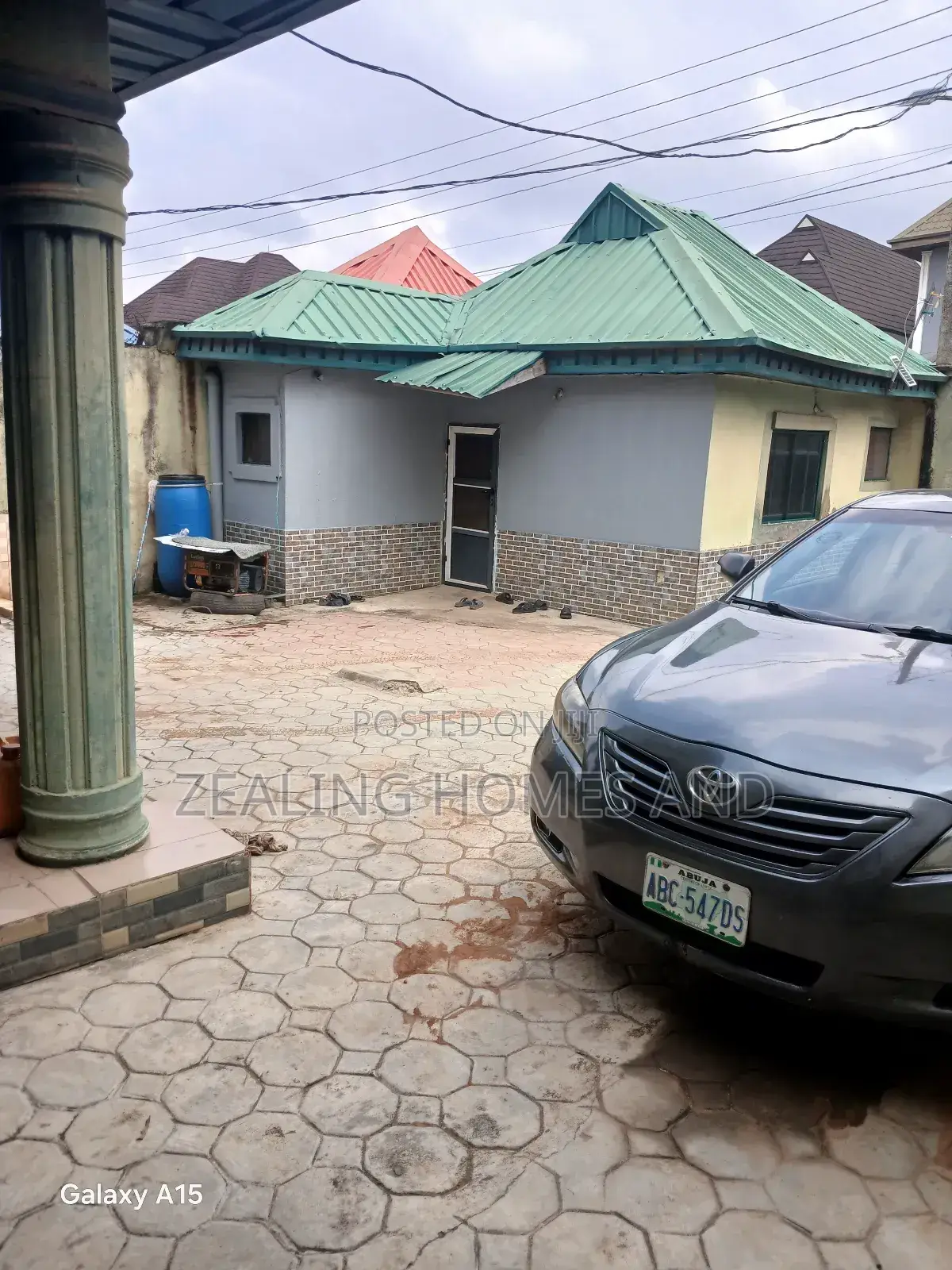 4bdrm Bungalow in Evergreen Estate, Alimosho for sale in Alimosho