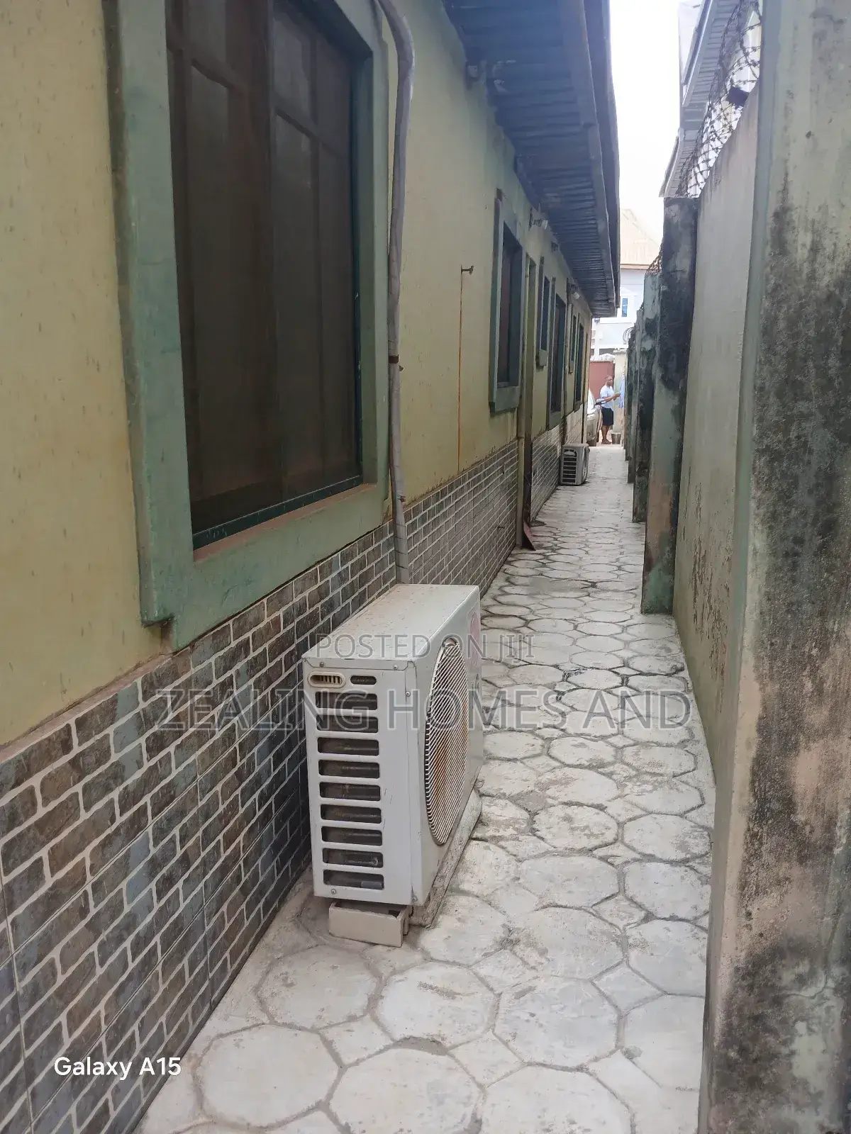 4bdrm Bungalow in Evergreen Estate, Alimosho for sale in Alimosho