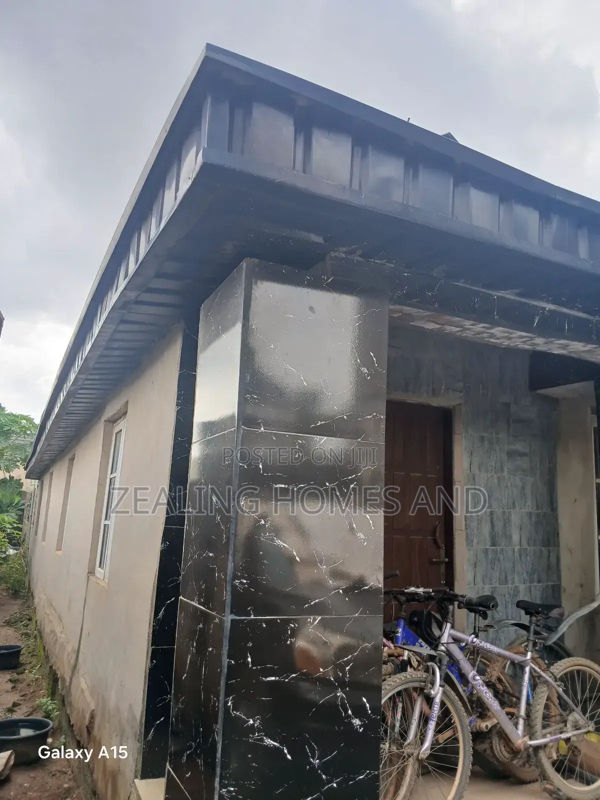 4bdrm House in Governors Road,, Alimosho for sale in Alimosho