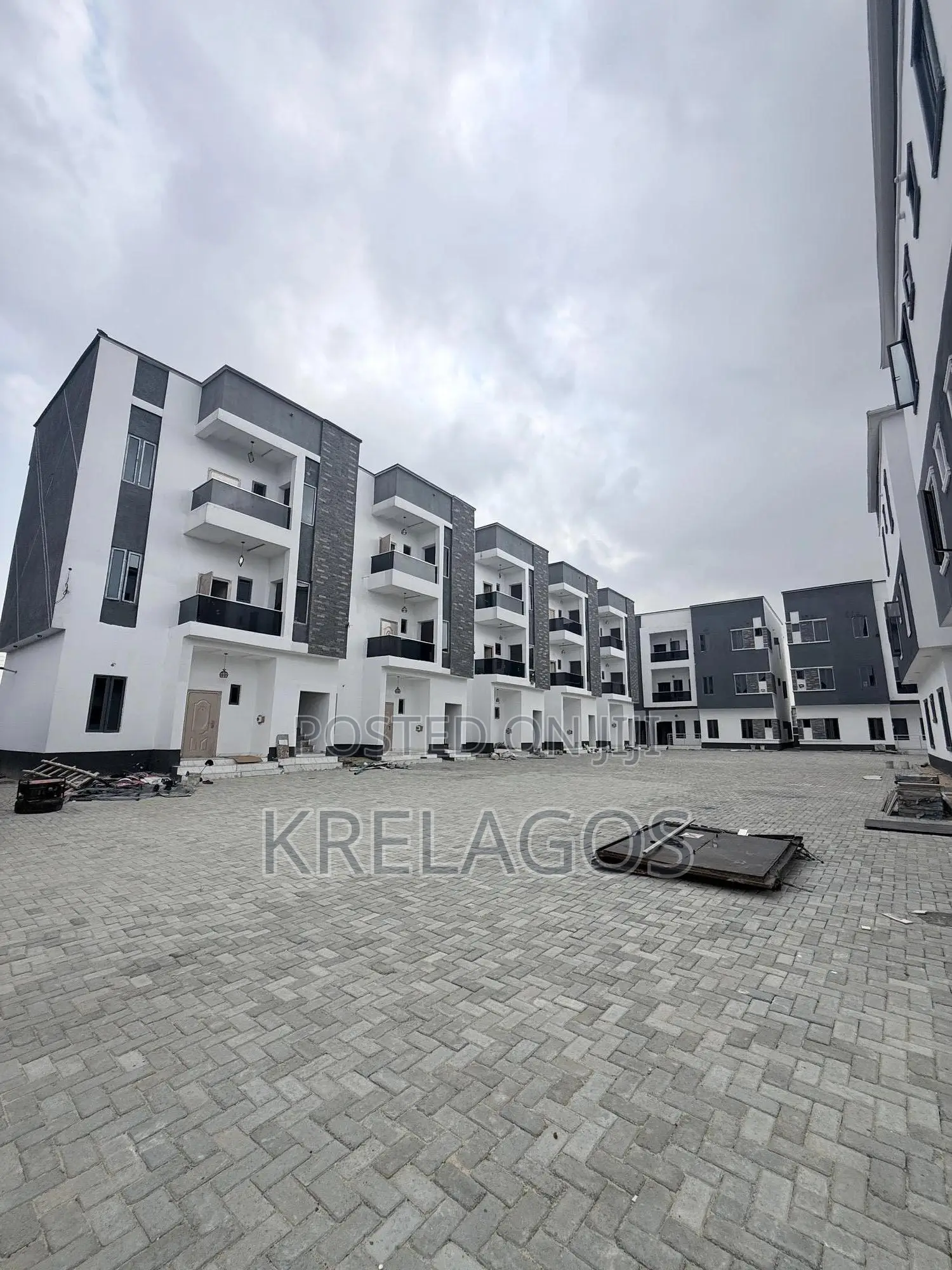 1bdrm Apartment in Ajah, Off Lekki-Epe Expressway for sale in Off Lekki-Epe Expressway
