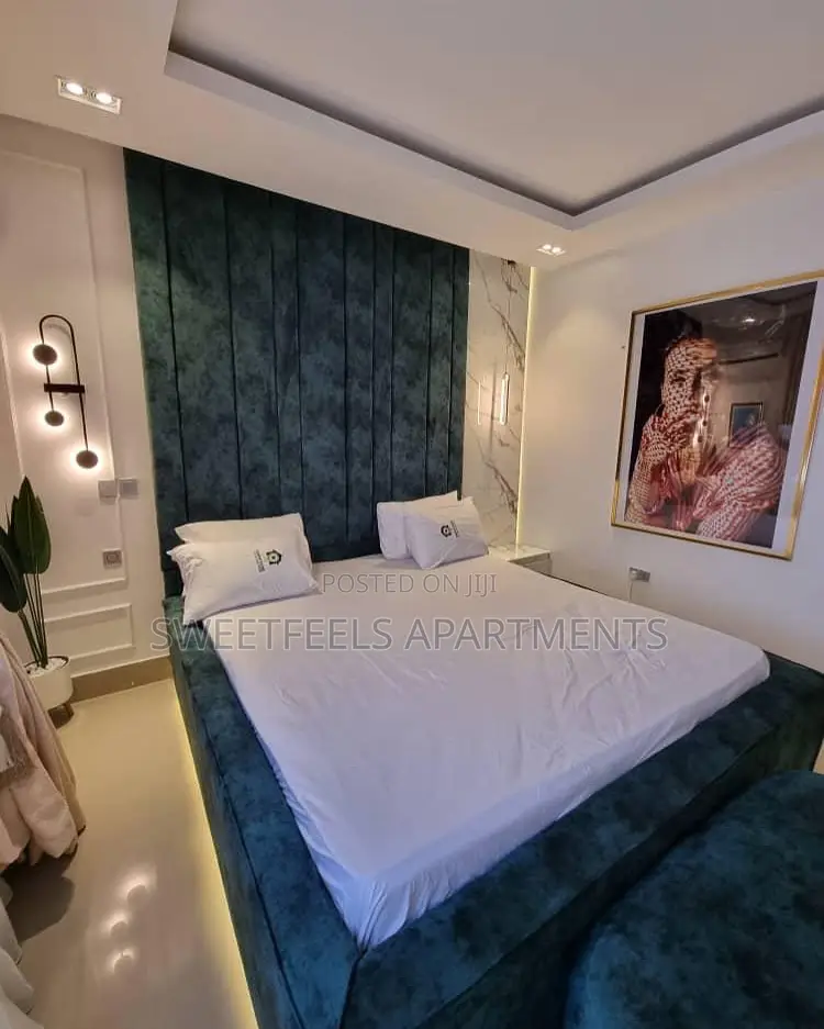 The Grandeur Spacious 1 Bedroom Apartment With Pool and Gym in Lekki Phase 1