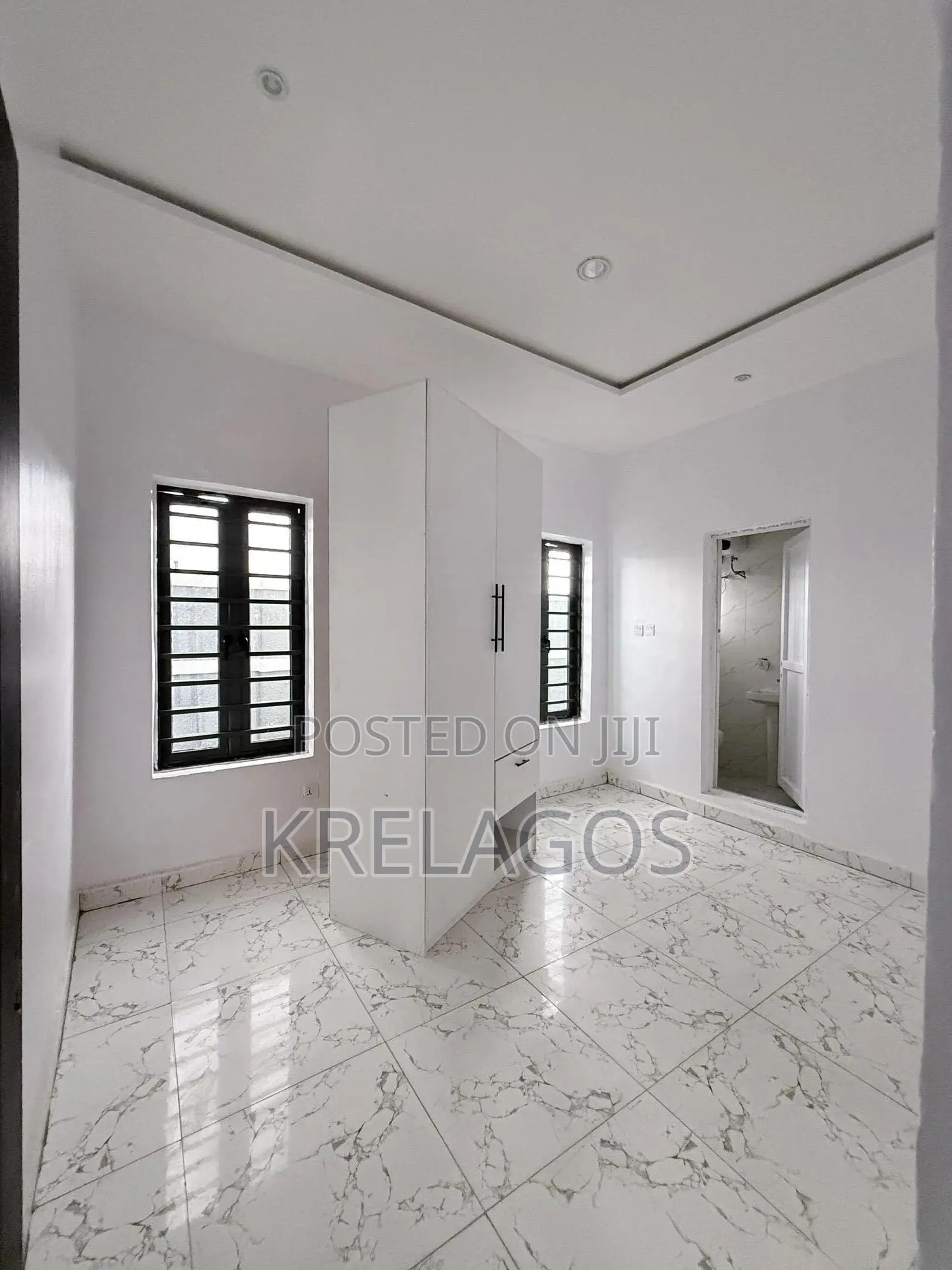 3bdrm Apartment in Ajah, Off Lekki-Epe Expressway for sale in Off Lekki-Epe Expressway