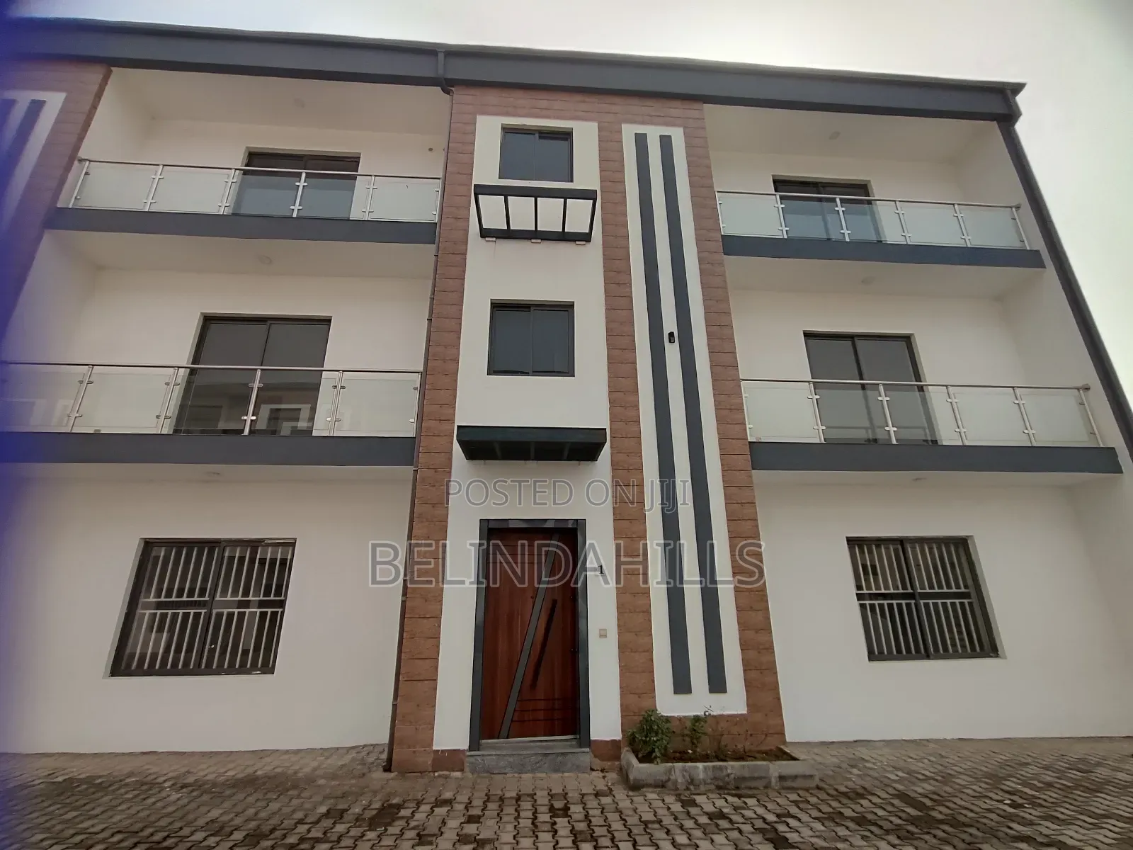 5bdrm Townhouse/Terrace in Jahi for sale in Jahi