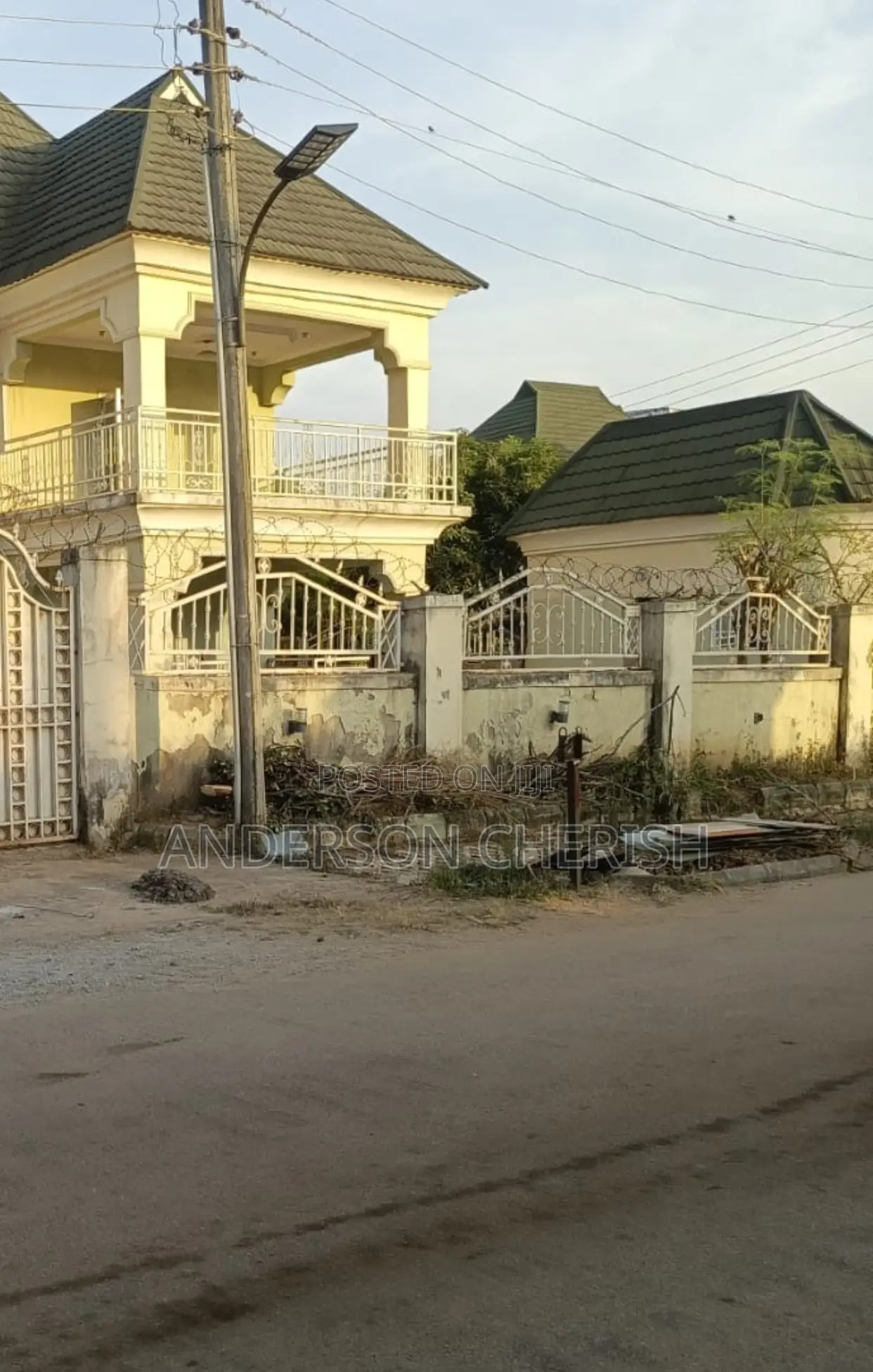 4bdrm Duplex in Life Camp for sale in Life Camp